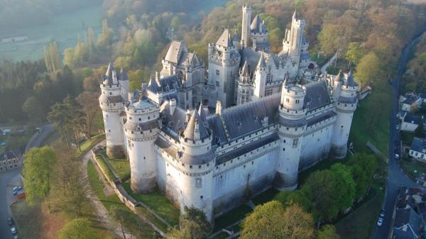 Pierrefonds oise le chateau