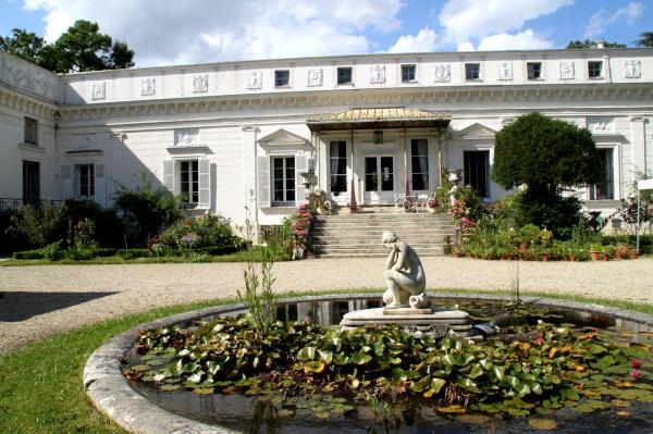 Rueil malmaison hauts de seine le chateau de la petite malmaison