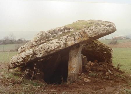 Crassous, dolmen