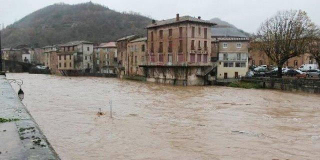 Saint affrique aveyron les inondations 2011