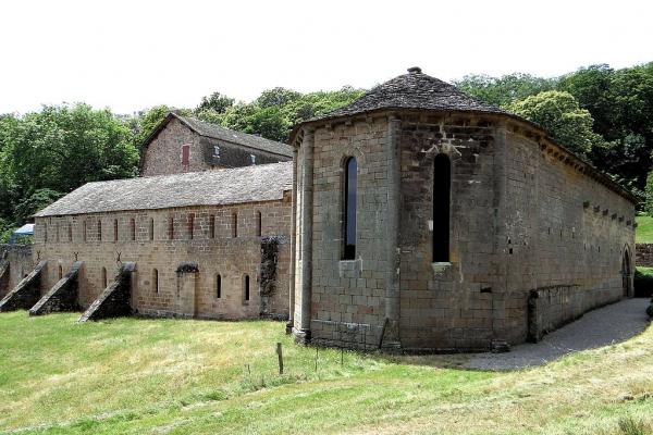 Saint beauzely aveyron le prieure de comberoumal