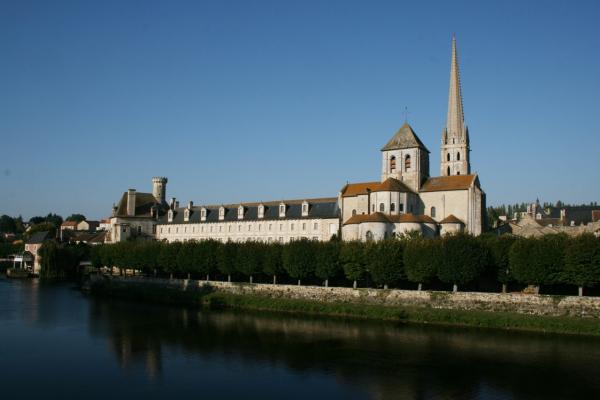 Saint savin sur gartempe vienne l abbaye